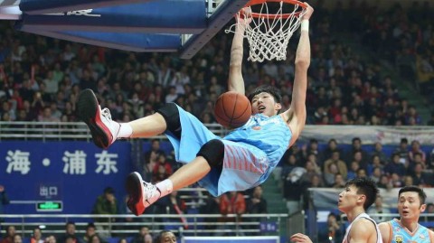 周琦惊天暴扣引领新疆狂潮 刘炜重回上海滩上演温情一幕