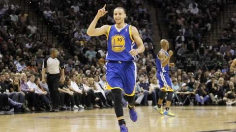 【NBA】库里缺阵勇士主场沦陷，文班亚马41+18碾压大通中心