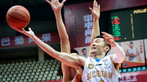 CBA第三十三轮激战 四川金强主场力克山西汾酒