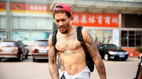 泉城蓄力，纹身下的专注：山东男篮新季起航