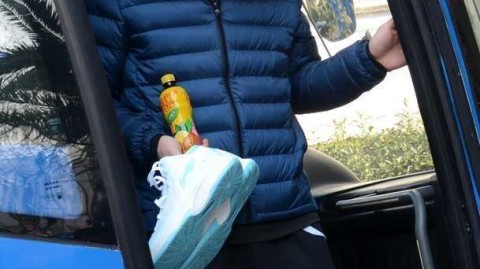 京沪生死战：马布里率队破上海金身，众将温情互动暖人心