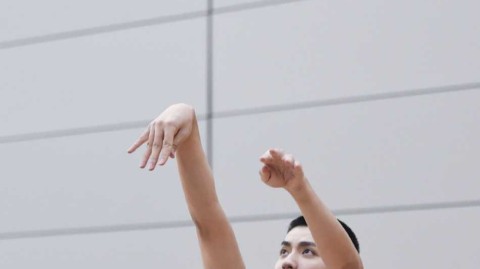 红发少年逐梦球场：吴亦凡的篮球人生