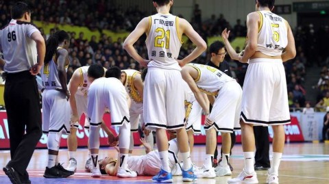 激战夜殇：孙铭徽痛苦倒地，广厦复仇战突生波澜