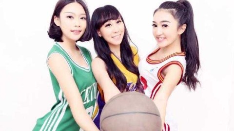 吉林东北虎拉拉队姐妹花主场蓄力，绽放魅力风采