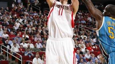 姚明末节23分力挽狂澜，火箭客场114-109破奇才