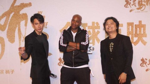 篮神天团引爆京城夏夜，马布里吴尊携手上演热血篮球梦