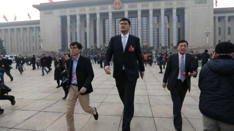 “小巨人”的大视野：姚明2016两会履职记