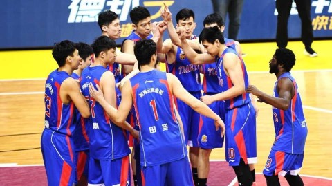 肯帝亚火力全开大胜天津，布鲁克斯独取五十分闪耀常规赛