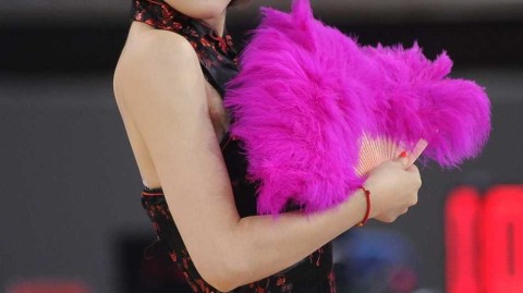 旗袍扇舞动溧阳 赛场绽放中国风——记2017CBA季前赛篮球宝贝