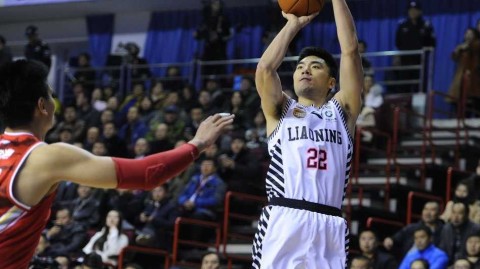 辽篮主场狂飙掀翻八一铁军 赛季开局强势取三连胜