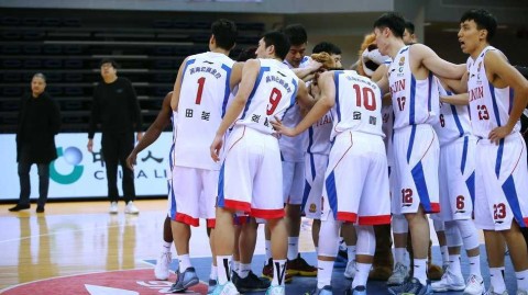 福特森三双对飚杰特，广厦客场大胜天津豪取九连胜