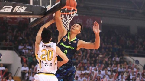 粤媒回顾经典战：阿联率广东攻克北控，豪取联赛九连胜