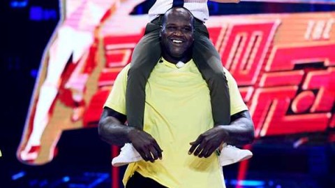 大鲨鱼空降中国赛场刘炜刘晓宇携手奥尼尔上演综艺篮球嘉年华