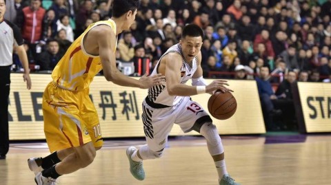 辽篮四外援合体爆发 郭艾伦韩德君联手导演本溪大捷