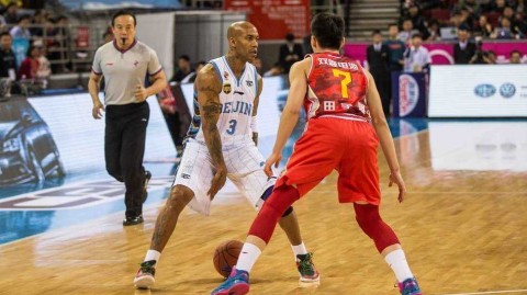 京城铁军鏖战记：老马挥刀穿旧阵，大树擎天破八一