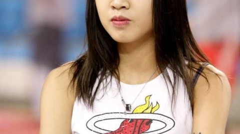 寒冬里的一把火：吉林主场篮球宝贝热舞燃爆长春市体育馆