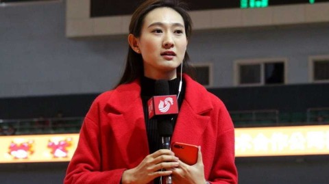 齐鲁大地最美风景线：记山东主场那些令人难忘的美女记者