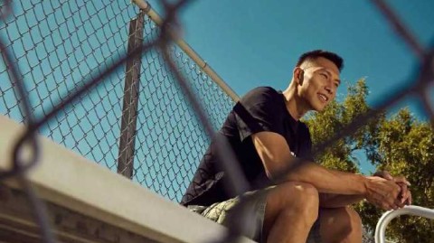 易建联光影之间尽显领袖风范