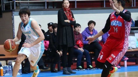 京城烈焰与西域玫瑰的绽放：回眸WCBA京疆大战之巅