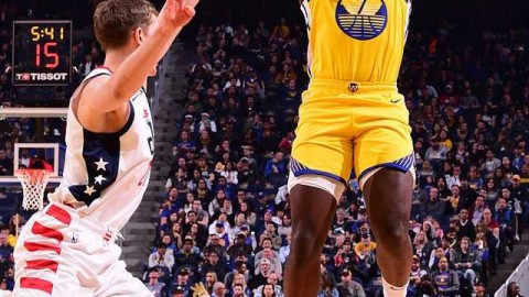 大逆转！勇士18分翻盘奇才创经典