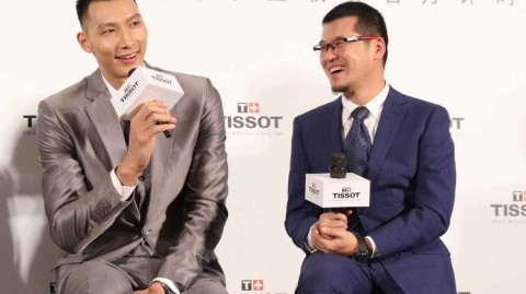 阿联笑傲京华展儒雅风范 忆篮球峥嵘岁月话精准计时