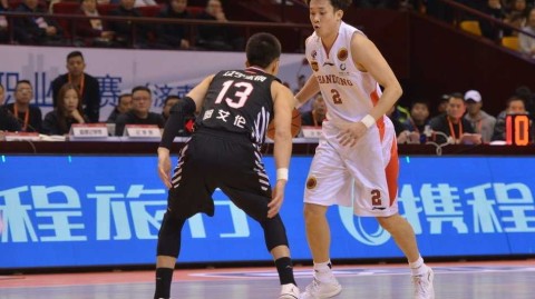 丁彦雨航劳森合砍52分 山东男篮主场力克辽宁复仇成功