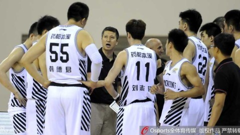 辽篮热身赛激战塞尔维亚 韩德君李晓旭双塔闪耀赛场