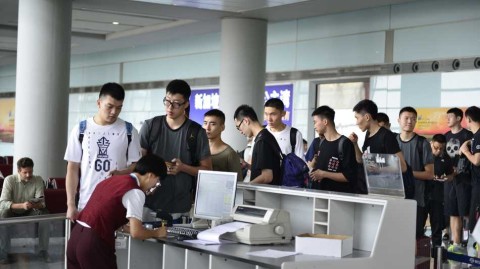 闵鹿蕾率京城男篮远赴重洋 生日当天开启美利坚特训之旅