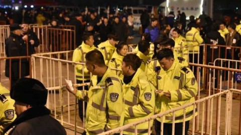 本溪公安消防齐助阵，辽篮主场大捷敬英雄