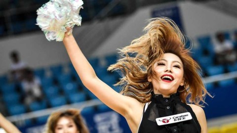 亚洲篮球冠军杯的靓丽风景线：篮球宝贝热舞点燃郴州赛场