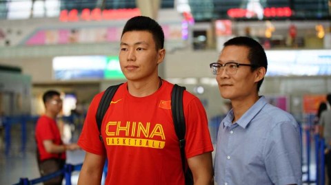 盛夏出征南半球凛冬 中国男篮蓝队澳洲拉练砺炼年轻力量