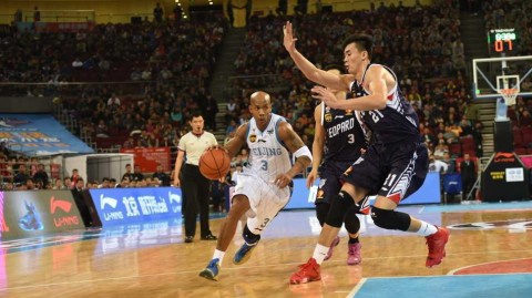 五棵松的夜晚，马布里与李慕豪的巅峰对决