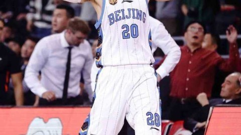 回首男篮红蓝时代：姚明改革下的双国家队与新星崛起