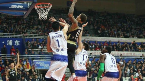 硝烟与温情：回首CBA常规赛的那些经典对决