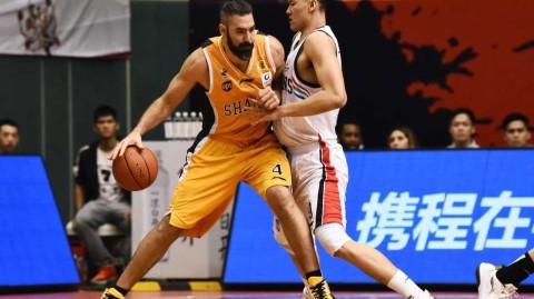 广州体育馆的惊雷：克里斯顿上演准绝杀，华南虎击退山西汾酒