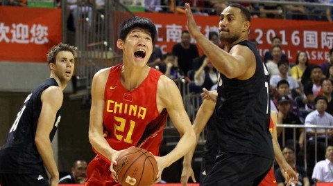 京城后卫与齐鲁内线：一览CBA赛场上的技术与热血