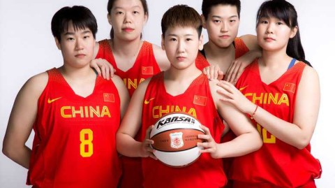 巾帼英姿绽放光影之中 中国女篮团结一心书写新篇章