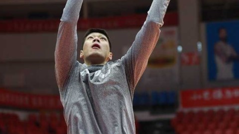 宏远备战第24轮：易建联领衔投篮特训，打磨利器静候恶战