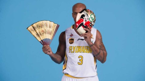 京城三外援亮相京城，马布里率北控男篮新阵容拍摄前卫写真