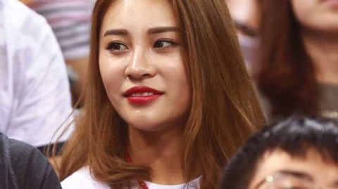 斯坦科维奇杯中国激战阿根廷 众国手家属助阵美艳动人