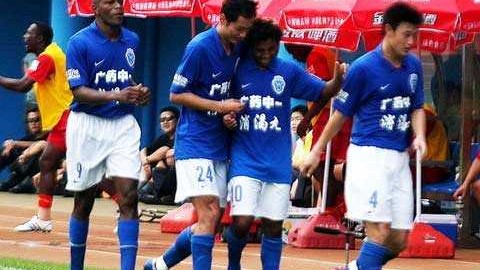 中超黑马遇阻中甲劲旅？重庆铜梁龙强势领跑，长春亚泰深陷降级泥潭