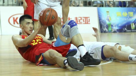 国奥男篮盛夏的肉搏与遗憾：回望2016那些拼尽全力的瞬间