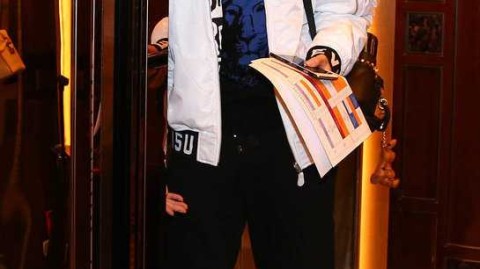 旧地重游显锋芒 携美同行暖心房