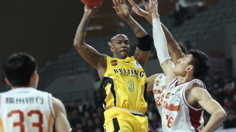 CBA常规赛第二十八轮浙江主场力克北控 马布里空砍豪华数据吴前率队完成逆转好戏