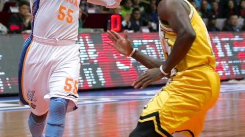 川军铁骑破苍穹：CBA外援三巨头热血征战纪