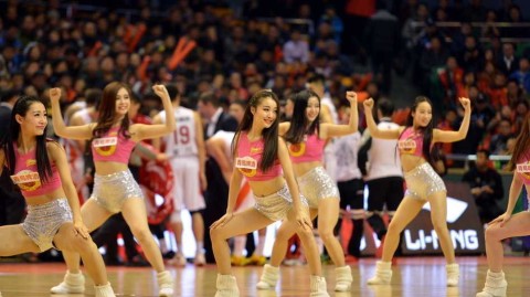 齐鲁冬日悍勇对决与青春热舞那夜