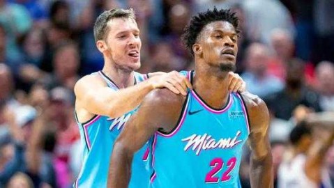 德国国家德比拜仁3-2逆转多特11分领跑