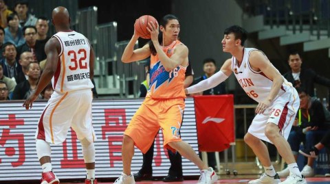 从刘晓宇表情包看本土悍将激战外援群星