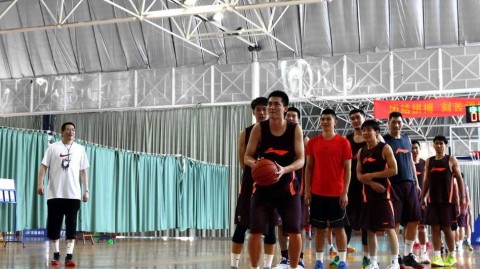 中国乔丹挂帅同曦首训，胡卫东指导唐正东打造江苏篮球新纪元