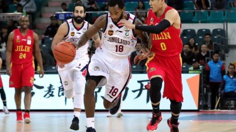 广州男篮大胜吉林创历史，首度加冕季后赛荣耀